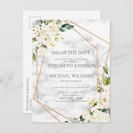 Hochzeitstermin Verzögerung White Floral Geometric Ankündigungspostkarte (Vorne/Hinten)