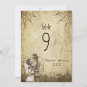 Hochzeitstisch Nummer Skelett Paar Halloween Einladung (Rückseite)