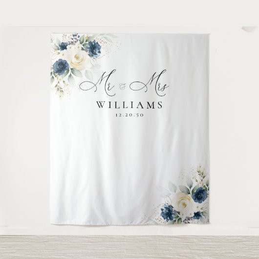 Hochzeitstorte in Navy Blue und White Roses Wandteppich (Vorderseite)