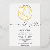 Hochzeitstorte Weltkarte Typografie Gold Foil Folieneinladung (Vorderseite)