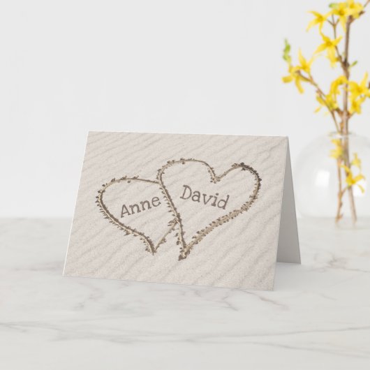 Hochzeitstrandherzen mit Namen Karte (Gelbe Blume)
