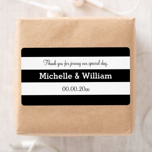 Hochzeitswasserflaschen mit schwarz-weißem Streife (Insitu)