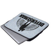 Hockey Defenseman Laptopschutzhülle (Vorne Knopf)