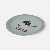 Hockey Gear - schwarz auf Eisgrau - männliche Feie Pappteller (Schrägansicht)