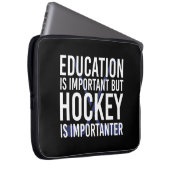 Hockey ist wichtig anter Funny Hockey Geschenke Laptopschutzhülle (Vorne Rechts)
