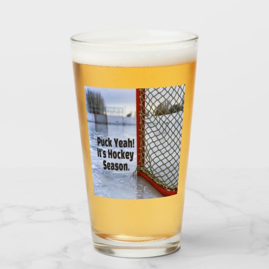 Hockey Saison Ice Cold Funny Spaß Puck Glas (Vorne (Gefüllt))