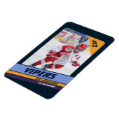 Hockey-Spieler hält an lebendigem Violet fest Magnet (Linke Seite)