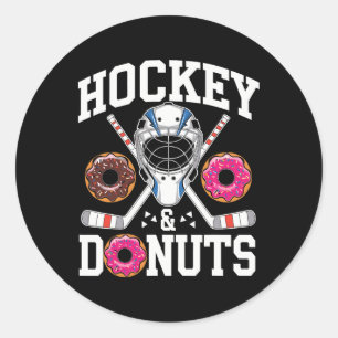 Hockey und Donuts Lustiger Sport und Snack Runder Aufkleber