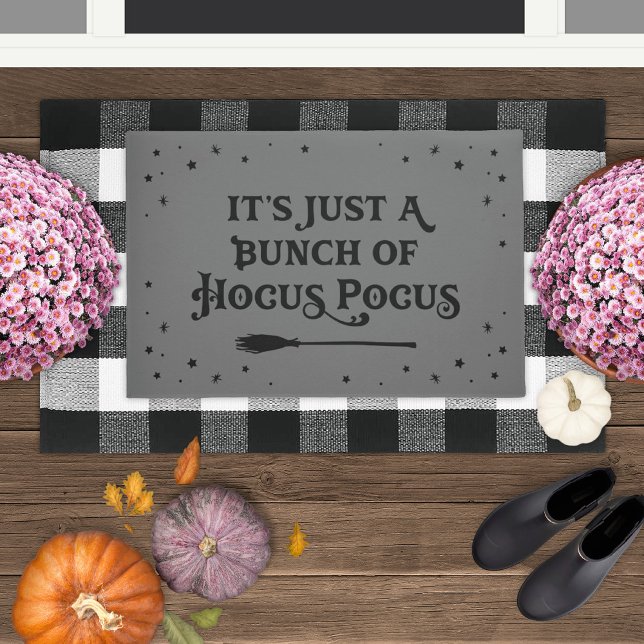 Hocus Pocus Grey Halloween Zitat Fußmatte (Von Creator hochgeladen)