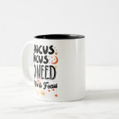 Hocus Pocus I Need Coffee to Focus, Funny Zweifarbige Tasse (Vorderseite Links)