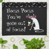 Hocus Pocus Out of Focus Halloween Wine Quote Geschirrtuch (Gefaltet)