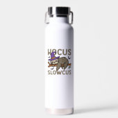 Hocus Slowcus Lustiger Halloween-Faultier Klassisc Trinkflasche (Vorne)