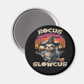 Hocus Slowcus Sloth liebt Halloween-Kostümtee E Magnet (Vorderseite/Rückseite)