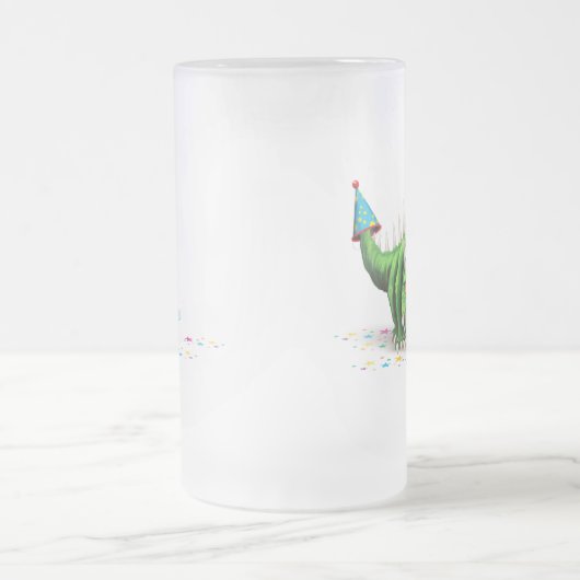 Hodag Feier mit Cake Mattiert Glass Beer Tasse (Mittel)