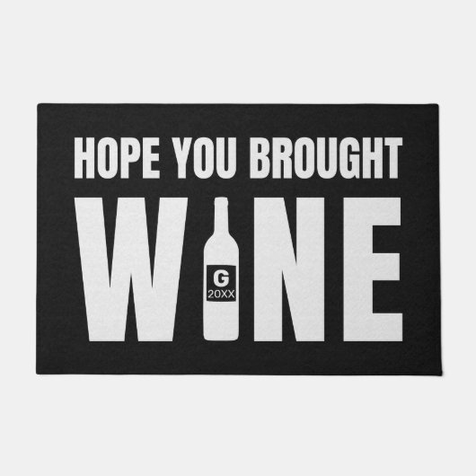 Hoffnung Sie Wein Monogram Jahr Custom Black Fußmatte (Vorderseite)
