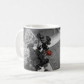 Hoffnungsvolle gotische Rose Tasse (Vorderseite Links)