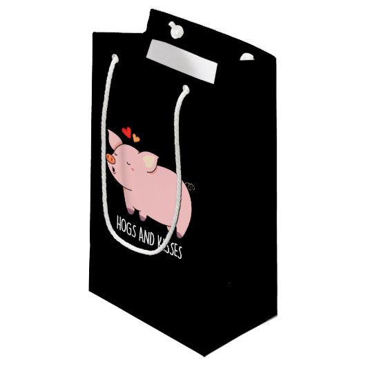 Hogs and Kisses Funny Hog Pig Pun Dark BG Kleine Geschenktüte (Vorderseite Schrägansicht)