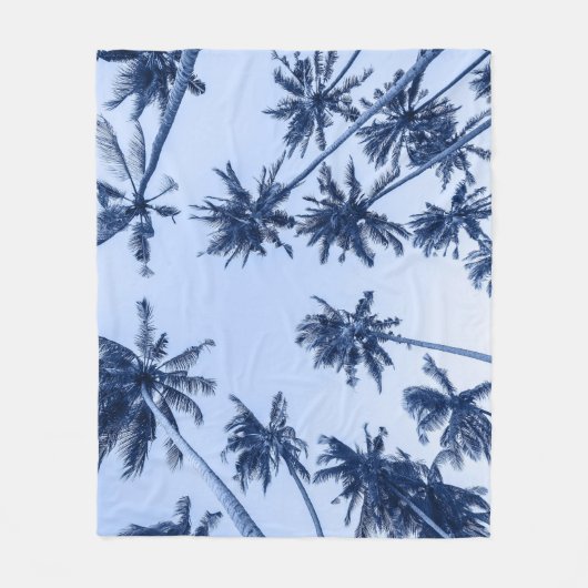 Hohe Palmen, klarer blauer Himmel. Fleecedecke (Vorderseite)