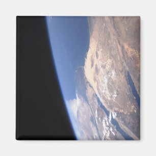 Hohe schiefe Szene Magnet