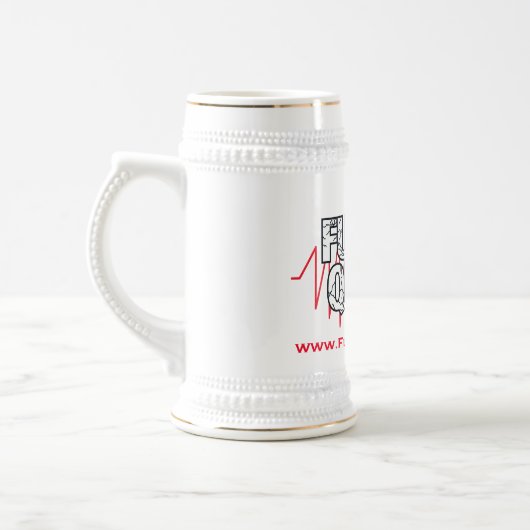 Hohe zukünftige Beben-Tasse Bierglas (Links)