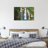 Höhenunterschied des Wasserfalls, Kroatien Leinwanddruck (Insitu (Schlafzimmer))