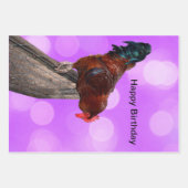 Höhepunkt in Majestät: Rooster on Dreamy Lila Glow Geschenkpapier Set (Vorderseite)