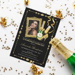 Hoher Absatz und Champagner - Geburtstag von Fraue Einladung<br><div class="desc">Feiern Sie einen besonderen Geburtstag mit dieser eleganten und unterhaltsamen Einladung! Mit seinen schönen High Heels und Champagner-Elementen ist diese Einladung perfekt für die glamouröse und stilvolle Frau. Fügen Sie ein Foto Ihrer Ehre in den Goldrahmen für eine persönliche Touch. Ob Sie nun einen Meilenstein feiern oder nur einen wunderbaren...</div>