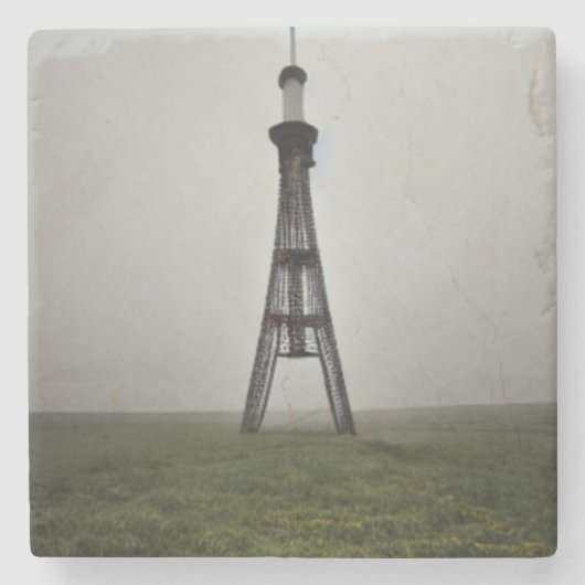 Hoher Antennenturm in Gloomy Haze Steinuntersetzer (Vorderseite)