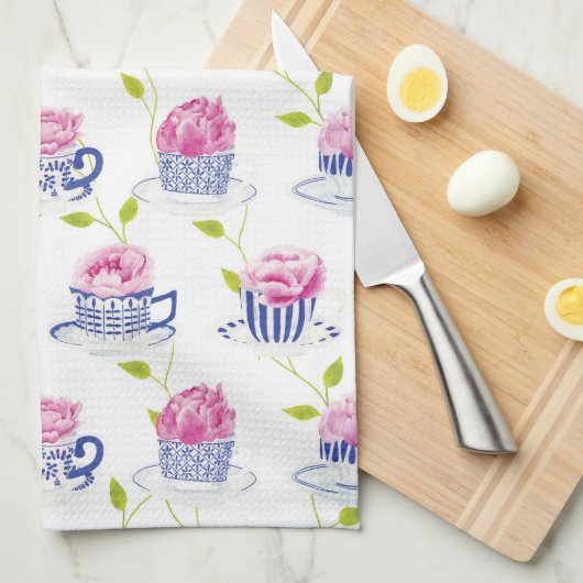 Hoher Tee an der Operation Handtuch (Viertel Falte)