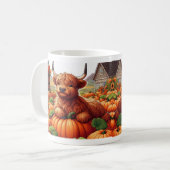 Höhere Kuhkalben, die sich zwischen Kürbiskins zur Kaffeetasse (Vorderseite Links)