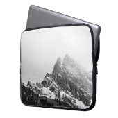 HÖHERE SICHT AUF DEN SCHNEEBERG LAPTOPSCHUTZHÜLLE (Vorderseite Links)