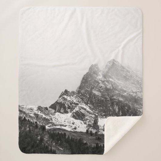 HÖHERE SICHT AUF DEN SCHNEEBERG SHERPADECKE (Vorderseite)
