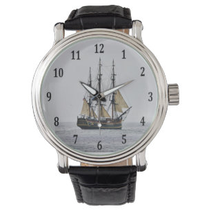 Hohes Schiff Armbanduhr