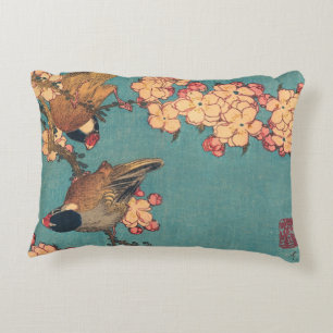 Hokusai Dompfaff und Kirschblüten Vintage Vogel Dekokissen