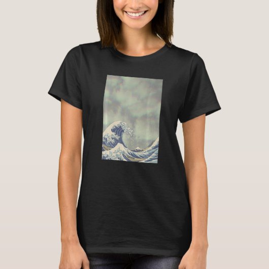 Hokusai Great Wave on Grunge Clouds T-Shirt (Vorderseite)