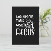 Hokuspokus braucht Wein, um sich zu konzentrieren Einladung (Stehend Vorderseite)