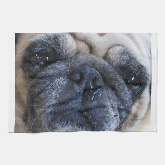 Hol dir bald einen tollen Mops-Hund Handtuch (Horizontal)