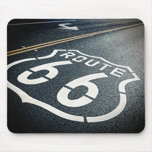 Hol dir deine Kicks auf Route 66 Mousepad (Vorne)
