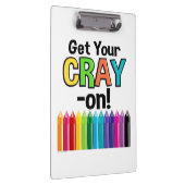 Hol dir deinen Cray On Rainbow Crazy Crayon Art Te Klemmbrett (Rechts)