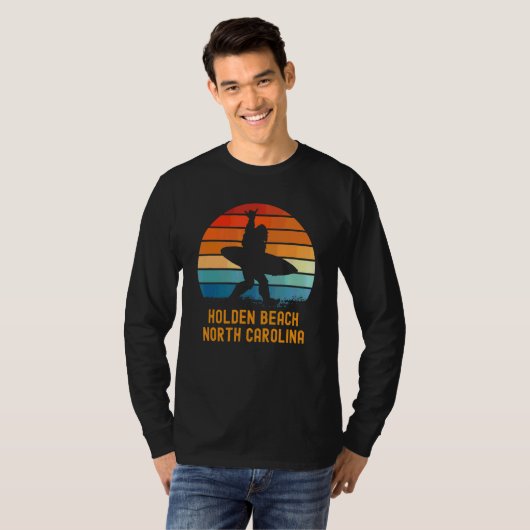Holden Beach North Carolina Sasquatch Souvenir T-Shirt (Vorne ganz)