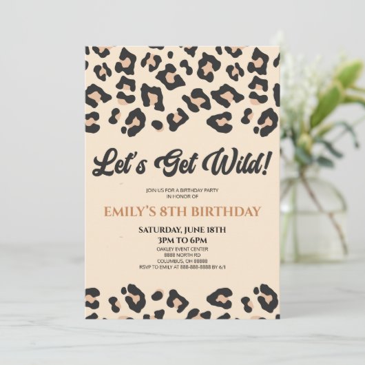 Holen wir Wild Leopard Cheetah Birthday Party Einladung (Stehend Vorderseite)