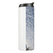 Holey Wolken bei Sonnenaufgang Thermosbecher (Nach links gedreht)