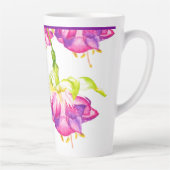 Holi auf einer großen Latte-Tasse Milchtasse (Rechts)