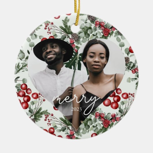 Holiday Berries and Greenery Herz Foto Keramik Ornament (Vorne)