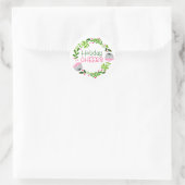 Holiday Cheers Wreath Green Foliage Pink Runder Aufkleber (Tasche)