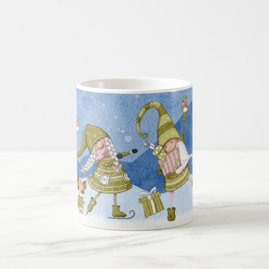 Holiday Gnomes Fox Bird präsentiert Tasse (Mittel)