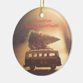 Holiday Groovy Van mit Flasche Brush Tree oben Keramik Ornament (Links)