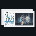 Holiday Happy Hanukkah Card "Menorah Bling" Feiertagskarte<br><div class="desc">Happy Holiday, Hanukkah Foto Card, "Menorah Bling" glänzend, Fotokarte mit weißem Umschlag. Personalisieren Sie, indem Sie Fotos und Formulierungen ersetzen, "Happy Hanukkah, The Blumbergs" Anpassen Sie die Formulierung durch die Wahl Ihres bevorzugten Schriftartes Stil, Farbe und Größe. Danke, dass du angehalten und eingekauft hast! Viel geschätzt. Happy Hanukka! Teilen Sie...</div>