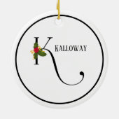 Holiday Holly Monogram Letter K Personalisiert Keramik Ornament (Hinten)