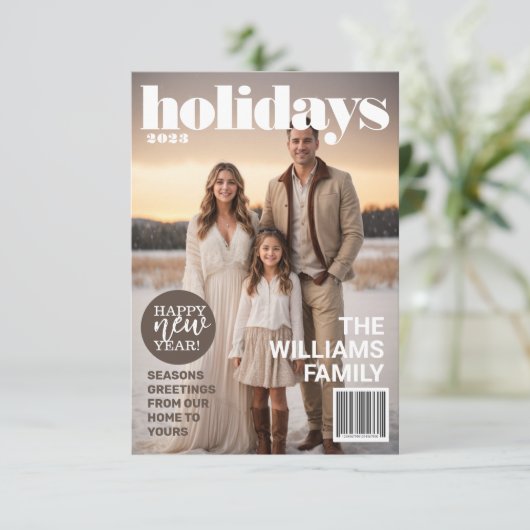 Holiday Magazine Themed Christmas Card Einladung (Stehend Vorderseite)